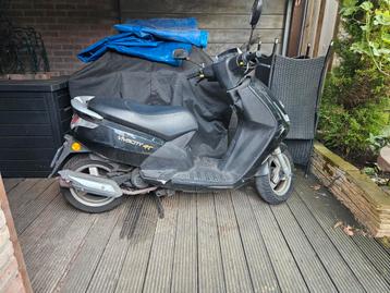 Vivacity 2012 tweede eigenaar - bromfiets- geel kenteken beschikbaar voor biedingen