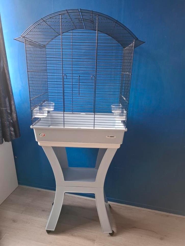 Mooie nette Vogelkooi Imac Calla Blauw Grijs z.g.a.n, Dieren en Toebehoren, Vogels | Hokken en Kooien, Vogelkooi, Metaal, Ophalen