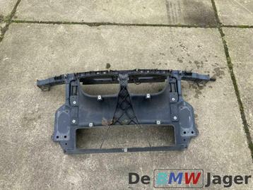 Front BMW 1-serie E81 E82 E87 E87Lci 51647193748 beschikbaar voor biedingen
