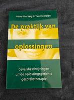 Y. Dolan - De praktijk van oplossingen, Ophalen of Verzenden, Zo goed als nieuw, Y. Dolan; I.K. Berg