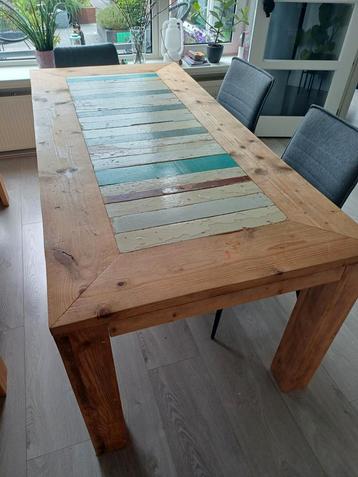 Steigerhouten tafel  beschikbaar voor biedingen