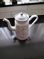 Mooie emaille koffiekan, Ophalen