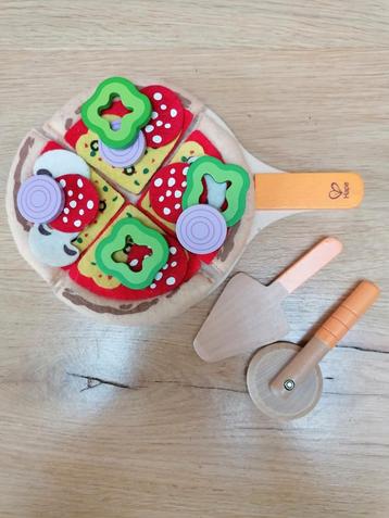 Hape pizza set  beschikbaar voor biedingen