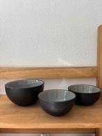 Mat zwarte kommetjes nieuw, Huis en Inrichting, Keuken | Servies, Nieuw, Ophalen of Verzenden, Kom(men), Overige stijlen