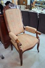 Oma' s leunstoel,  beige verstelbare klassieke fauteuil, Ophalen, Gebruikt, 75 tot 100 cm, 50 tot 75 cm