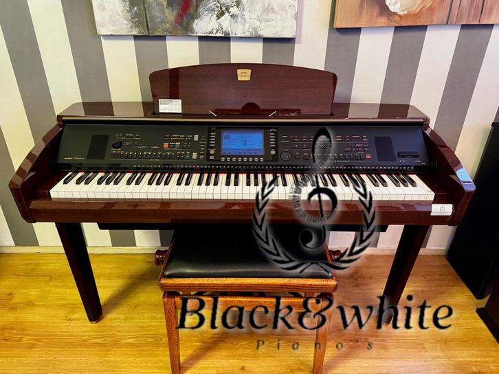 Yamaha Clavinova elektrische pro piano .incl copmleet pakket, Muziek en Instrumenten, Piano's, Zo goed als nieuw, Piano, Bruin