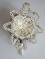 Oude Kerstbal: Ster / Komeet ( Deukbal met chenille en draad, Ophalen of Verzenden