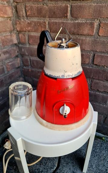 Antieke mixer koffiemaler blender elektrisch rood wit mooi beschikbaar voor biedingen