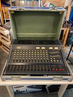 YAMAHA vintage PA set EM-300 en pa-speakers, ....., ....., Zo goed als nieuw, ...