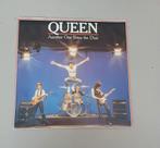 Queen - Another One Bites The Dust, Gebruikt, 7 inch, Single, Ophalen of Verzenden