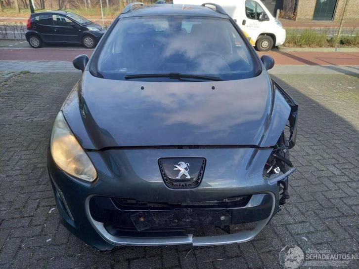 Peugeot 308 (bj 2011, automaat), Auto diversen, Schadeauto's, Peugeot, Automaat, Diesel, Stationwagon, Zilver of Grijs