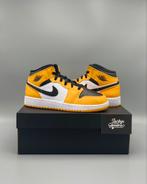 Nike Air Jordan 1 mid Taxi 38 39 40, Geel, Nieuw, Ophalen of Verzenden, Sneakers of Gympen