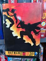Batman The Dark Knight Saga Deluxe Hardcover, Eén comic, Ophalen of Verzenden, Zo goed als nieuw, Amerika