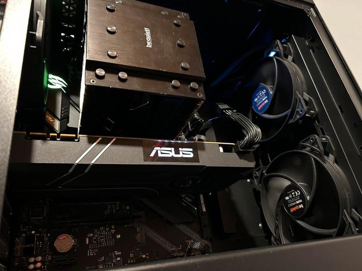 ASUS STRIX ROG Game PC ! intel i7 + 1TB + Nvidia RTX 4070 OC, Computers en Software, Desktop Pc's, Zo goed als nieuw, 3 tot 4 Ghz