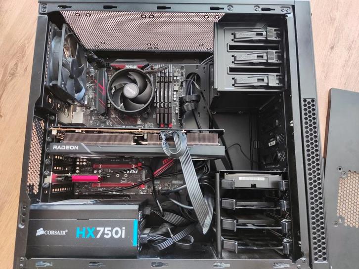 Gaming PC- Ryzen 7 3700X, RX 6700 XT, 24GB RAM Game Computer, Computers en Software, Desktop Pc's, Zo goed als nieuw, 3 tot 4 Ghz
