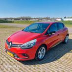 Renault Clio Energy TCe 90pk Eco2 S&S 2016 Rood, Auto's, Renault, Voorwielaandrijving, 898 cc, Stof, Origineel Nederlands