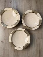 Drie decoratieve schalen – diameter is ca. 34 cm, Huis en Inrichting, Ophalen of Verzenden, Zo goed als nieuw