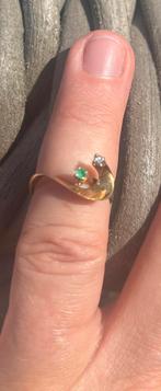 Prachtige bijzondere gouden ring met steentjes, Ophalen of Verzenden, Met edelsteen, Dame, Goud