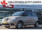 Lancia Ypsilon 1.4-16V Oro | Inruilkoopje | Airco | APK 01-0, Auto's, Lancia, Voorwielaandrijving, Gebruikt, Zwart, 4 cilinders