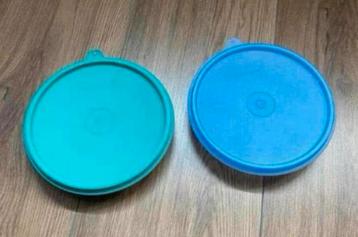 Tupperware bakjes 2x rond beschikbaar voor biedingen