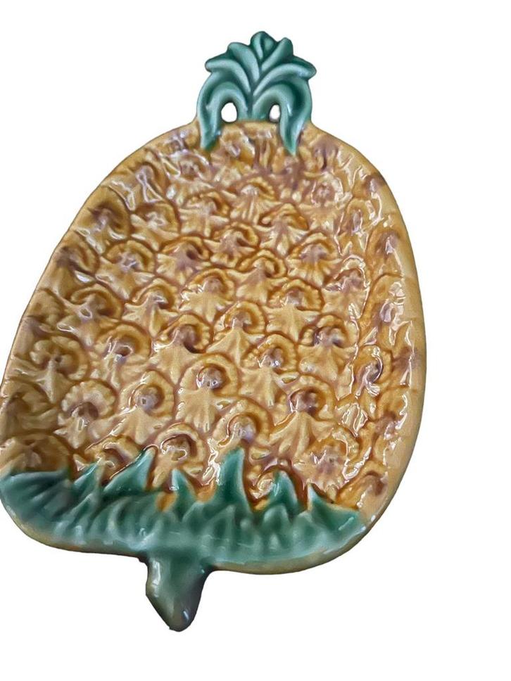 Bordallo Pinheiro vintage ananas serveer schaal, Huis en Inrichting, Keuken | Servies, Zo goed als nieuw, Schaal of Schalen, Overige stijlen