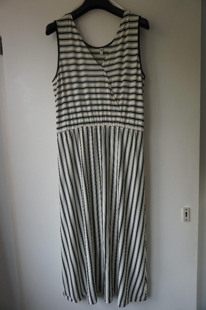 NIEUW Hema lange jurk zwart wit streep L / 40 - 42, Zwart, Maat 42/44 (L), Nieuw, Ophalen of Verzenden