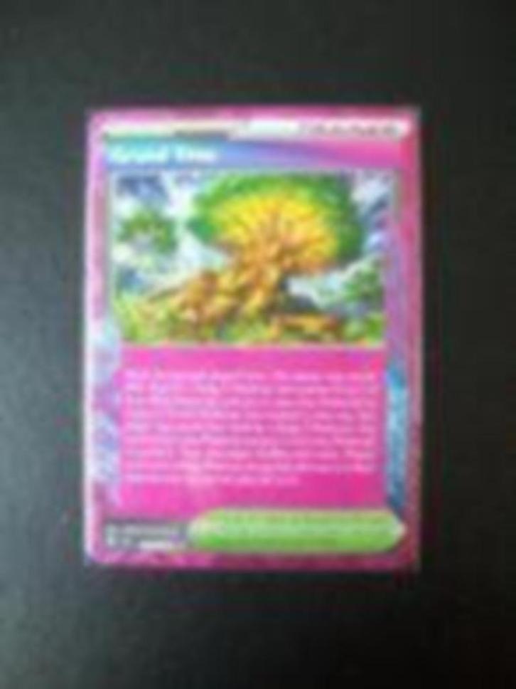1201: Nieuwe Pokemon Kaart holofoil Trainer GRAND TREE, Hobby en Vrije tijd, Verzamelkaartspellen | Pokémon, Nieuw, Losse kaart