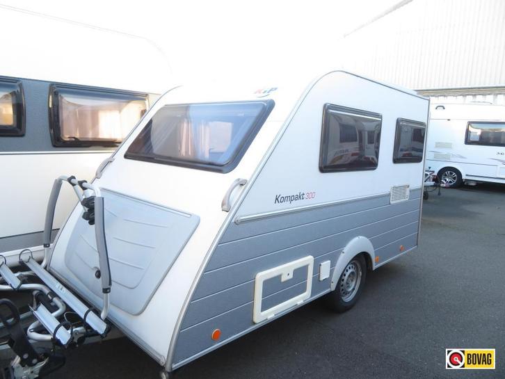 Kip Kompakt 300 KK, Caravans en Kamperen, Caravans, Kip, Gascomfoor, Koelkast