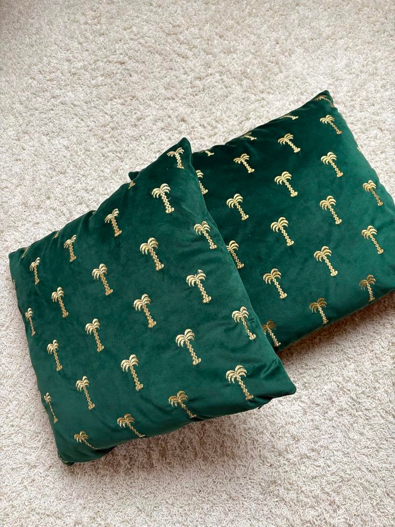 2 Groene Kussens met Gouden Palm - 40x40 cm, Huis en Inrichting, Ophalen of Verzenden, Gebruikt, Groen, Vierkant