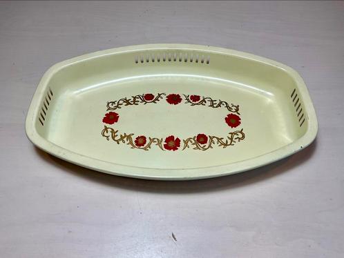 Emaille broodmandje crème met bloemenprint, Antiek en Kunst, Antiek | Emaille, Ophalen of Verzenden