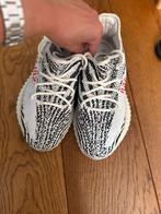 Adidas Yeezy Boost 350 V2 Zebra Maat 42, Kleding | Dames, Schoenen, Ophalen of Verzenden, Gedragen, Wit, Sneakers of Gympen