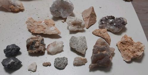 Leuke set met verschillende mineralen, Verzamelen, Mineralen en Fossielen, Ophalen of Verzenden