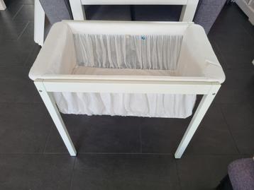 Stokke home wiegje inclusief commodeblad beschikbaar voor biedingen