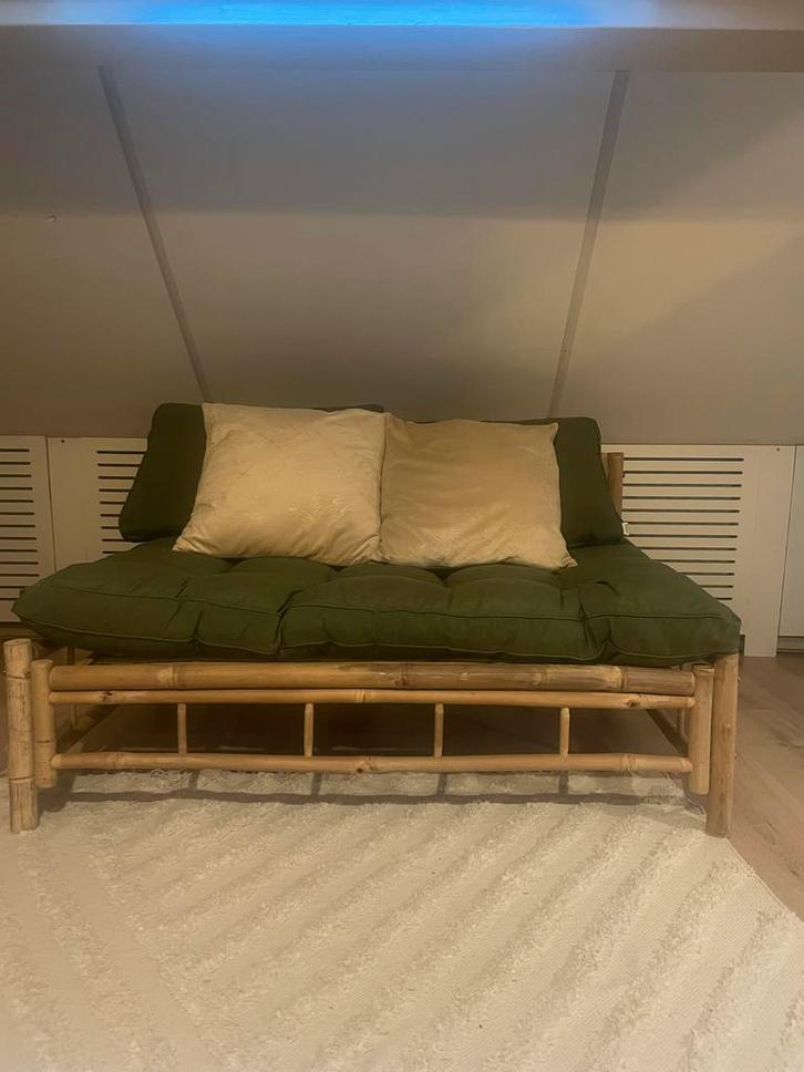 Bamboe sfeerbank met Groene Kussens, Huis en Inrichting, Slaapkamer | Slaapbanken, Nieuw, 140 cm, 200 cm, Tweepersoons, Groen