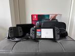 Nintendo Switch - Grijs + extra Joy Cons en reishoes, Spelcomputers en Games, Spelcomputers | Nintendo Switch, Ophalen of Verzenden