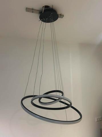 Hanglamp met 3 ringen beschikbaar voor biedingen