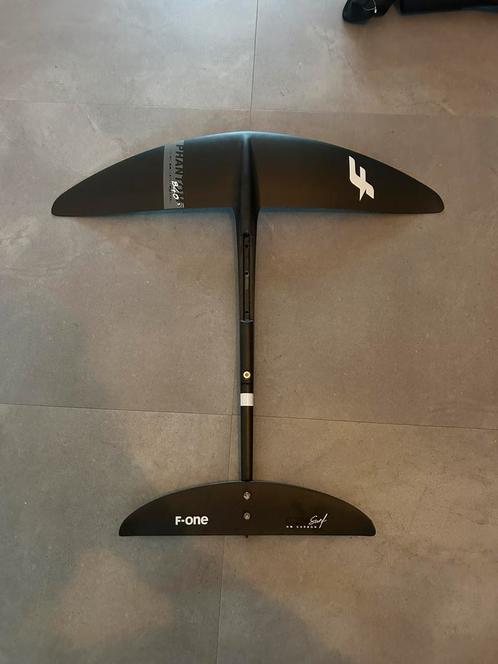 F-one Phantom 840s - nieuw, Watersport en Boten, Wingsurfen, Zo goed als nieuw, Ophalen of Verzenden