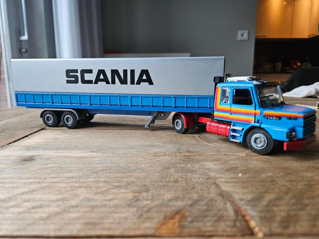 Tekno Scania 142H Torpedo dagcabine motorwagen met 4-as oplegger JACOB