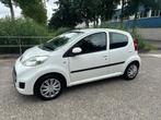 Peugeot 107 1.0-12V XR!2011!5-deurs!1 jaar APK!, Voorwielaandrijving, Euro 5, Gebruikt, 4 stoelen