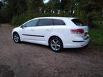 Toyota Avensis 2.2 D-4d Wagon 2011 Wit.  ZEER NETTE AUTO., Auto's, Toyota, Voorwielaandrijving, Euro 5, Wit, Grijs