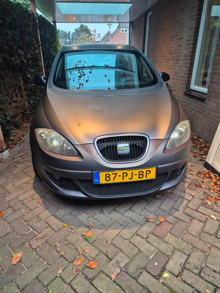 Seat Altea 1.6 75KW 2004 Rood, Auto's, Seat, Particulier, Altea, Benzine, D, MPV, Handgeschakeld, Origineel Nederlands, Rood, Voorwielaandrijving
