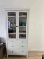 Ikea Hemnes vitrine kast, Huis en Inrichting, Kasten | Vitrinekasten, Zo goed als nieuw, 150 tot 200 cm, 25 tot 50 cm, 50 tot 100 cm