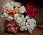 Creatief met bloemen. Diverse Kleuren ruim 70 kunst rozen, Ophalen of Verzenden, Zo goed als nieuw, Binnen