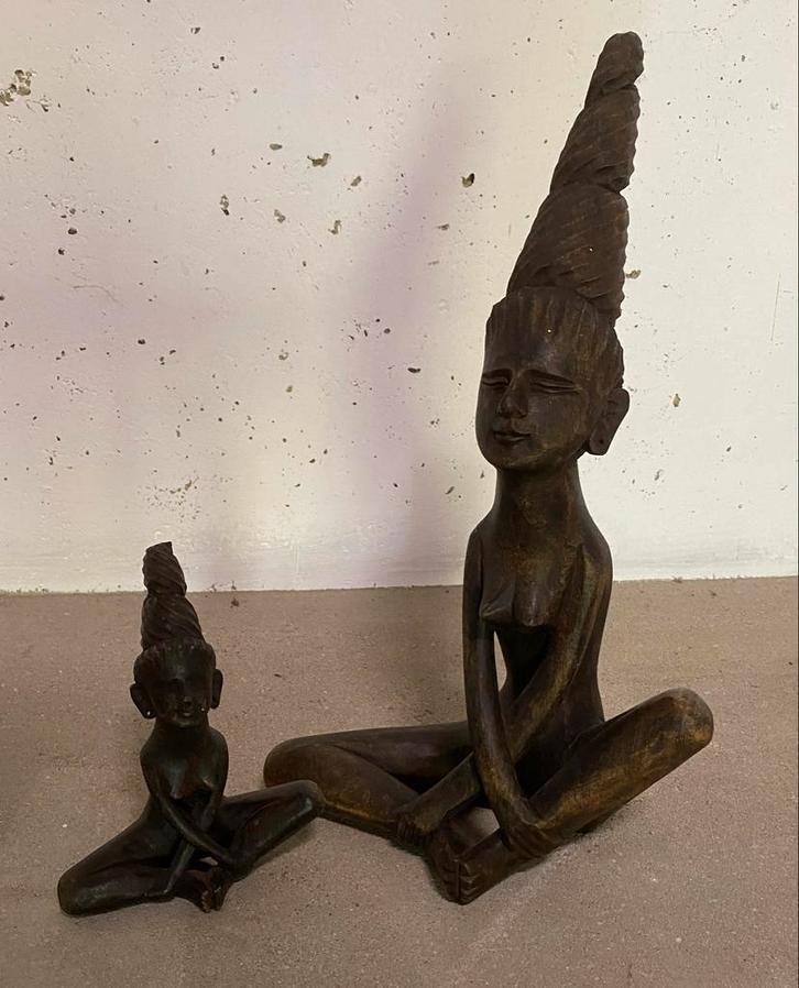 Houten Beelden van Vrouwen - Set van Twee, Antiek en Kunst, Kunst | Beelden en Houtsnijwerken, Ophalen of Verzenden