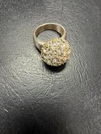 Zilverkleurige Ring met Strass, Overige materialen, Gebruikt, 19 tot 20, Ophalen of Verzenden
