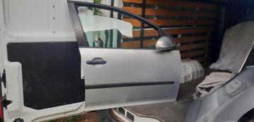 VW GOLF V  PORTIER RECHTS VOOR BJ 2005 TOT 2009 beschikbaar voor biedingen