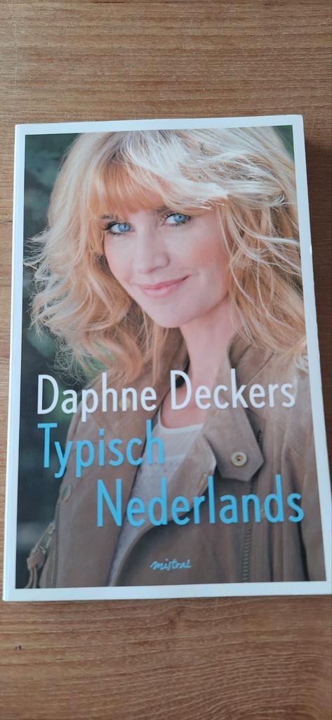 Daphne Deckers - Typisch Nederlands, Boeken, Essays, Columns en Interviews, Zo goed als nieuw, Ophalen of Verzenden