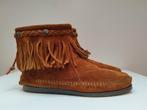 NEW Trendy Minnetonka Fringe Indianen laarsjes 8 39 Cognac, Bruin, Verzenden, Lage of Enkellaarzen, Nieuw