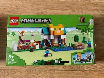 Minecraft 21249 The Crafting Box 4.0 beschikbaar voor biedingen