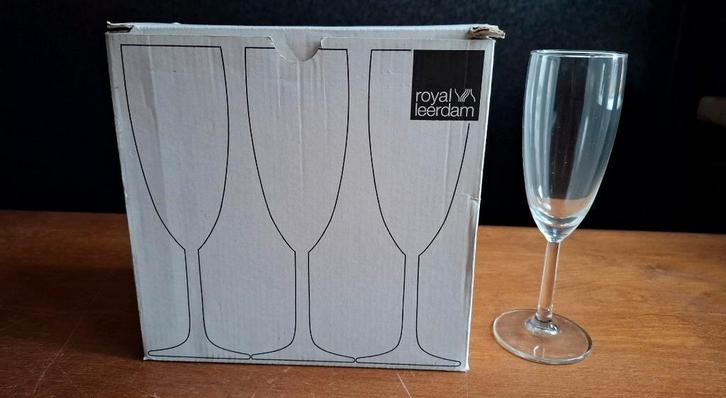 1 set van 6 champagne glazen Royal Leerdam, Huis en Inrichting, Woonaccessoires | Memoborden, Overige typen, Ophalen of Verzenden